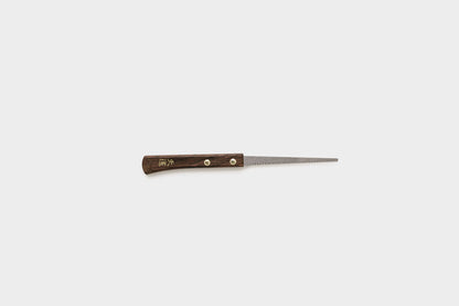 Fine detail saw with dark wood handle. The blade is 4.5 "of ultra-flexible saw and is double toothed.